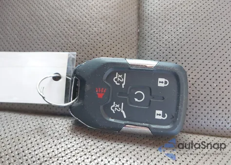 2015 GMC Yukon Xl 1500 Slt z USA, uszkodzony, nr VIN 1GKS2HKC2FR687614